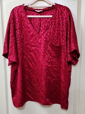 EE:SOME LUXE LEOPARD PRINT V-NECK SHORT SLERVE TUNIC BLOUSE